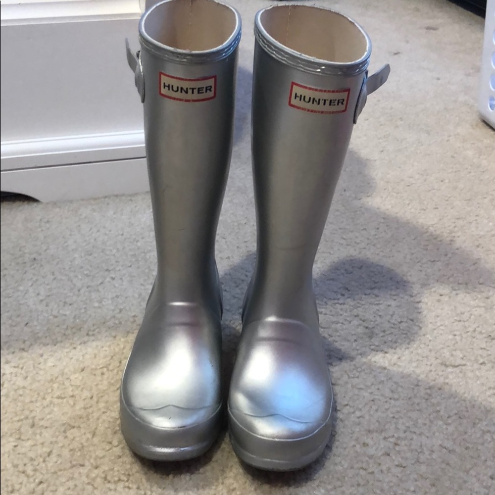 Hunter boots silver size 3